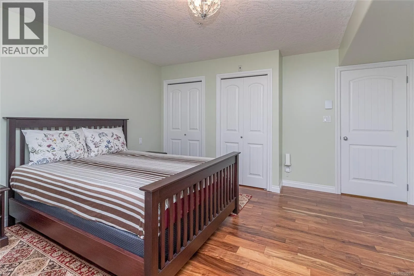 102 2318 James White Blvd