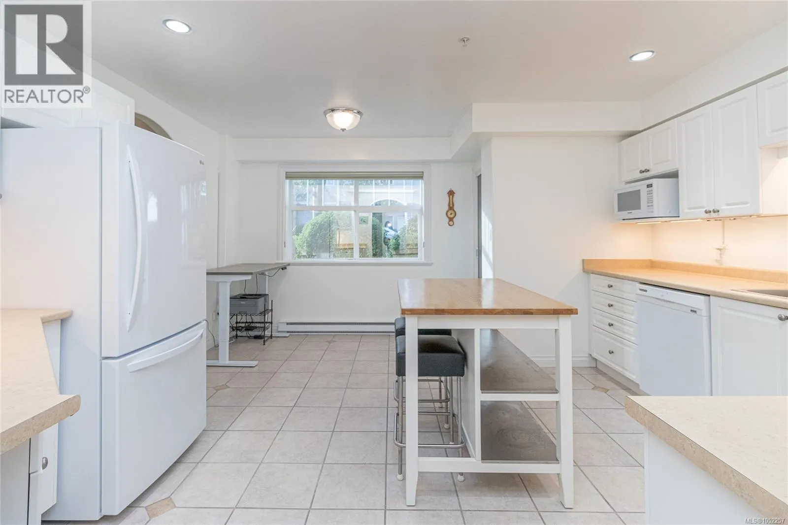 102 2318 James White Blvd