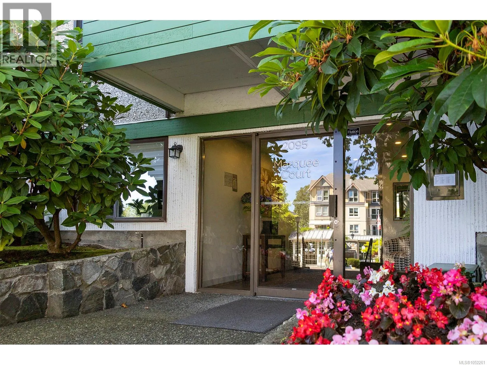 307 2095 Oak Bay Ave