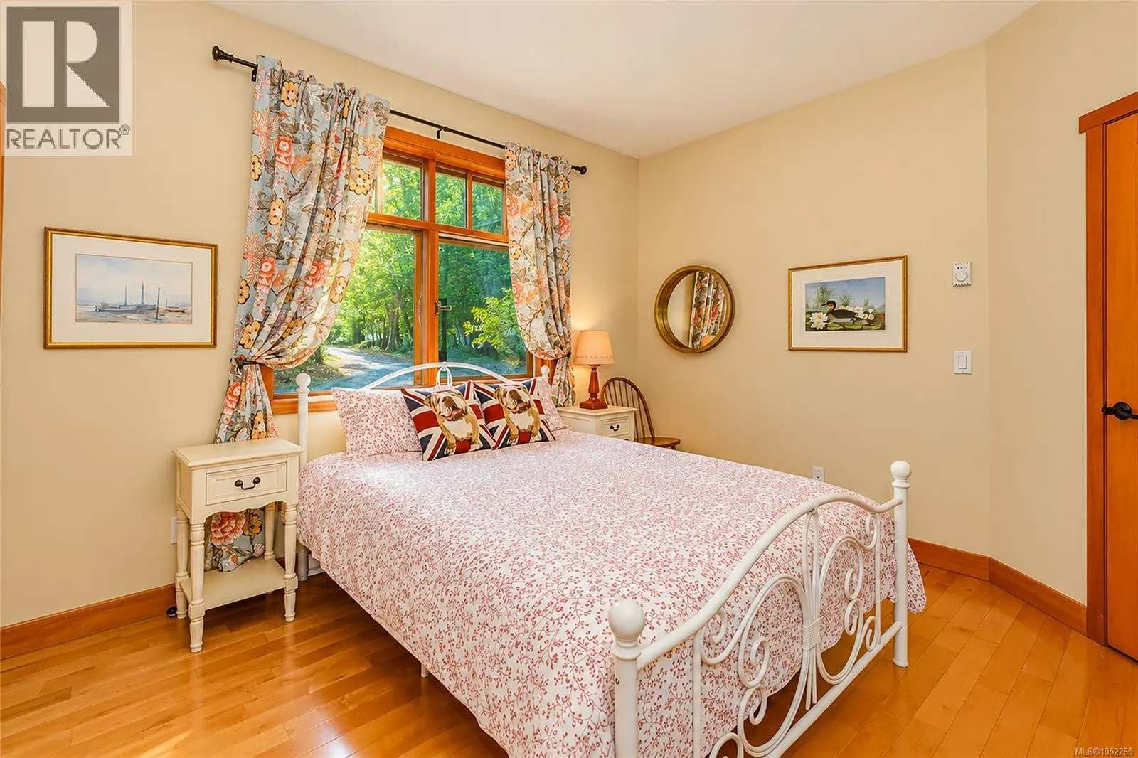123 Murrelet Pl