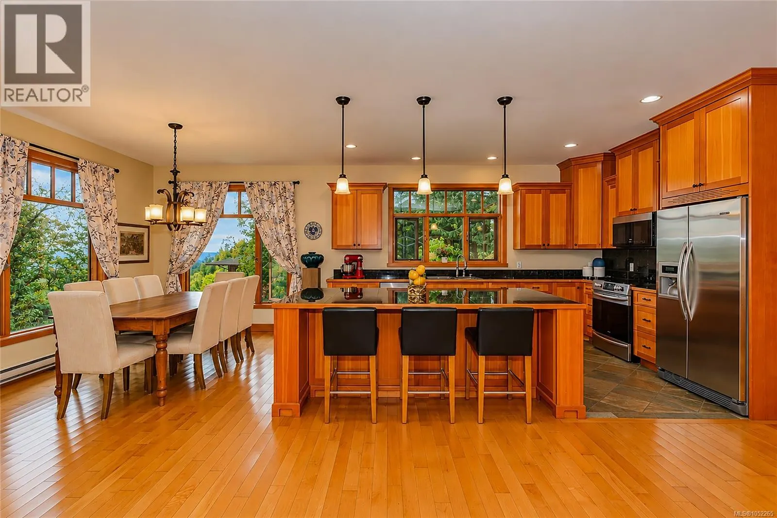123 Murrelet Pl