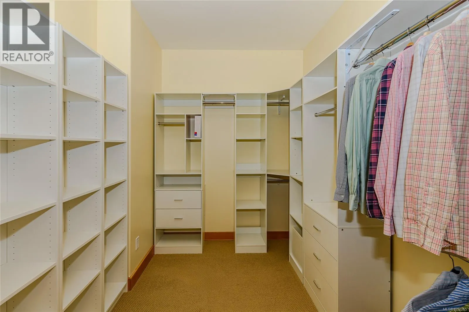 123 Murrelet Pl