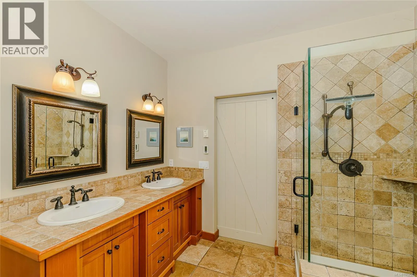 123 Murrelet Pl