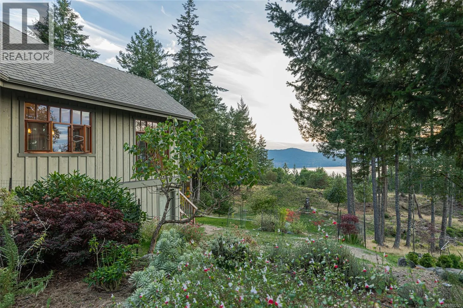 123 Murrelet Pl