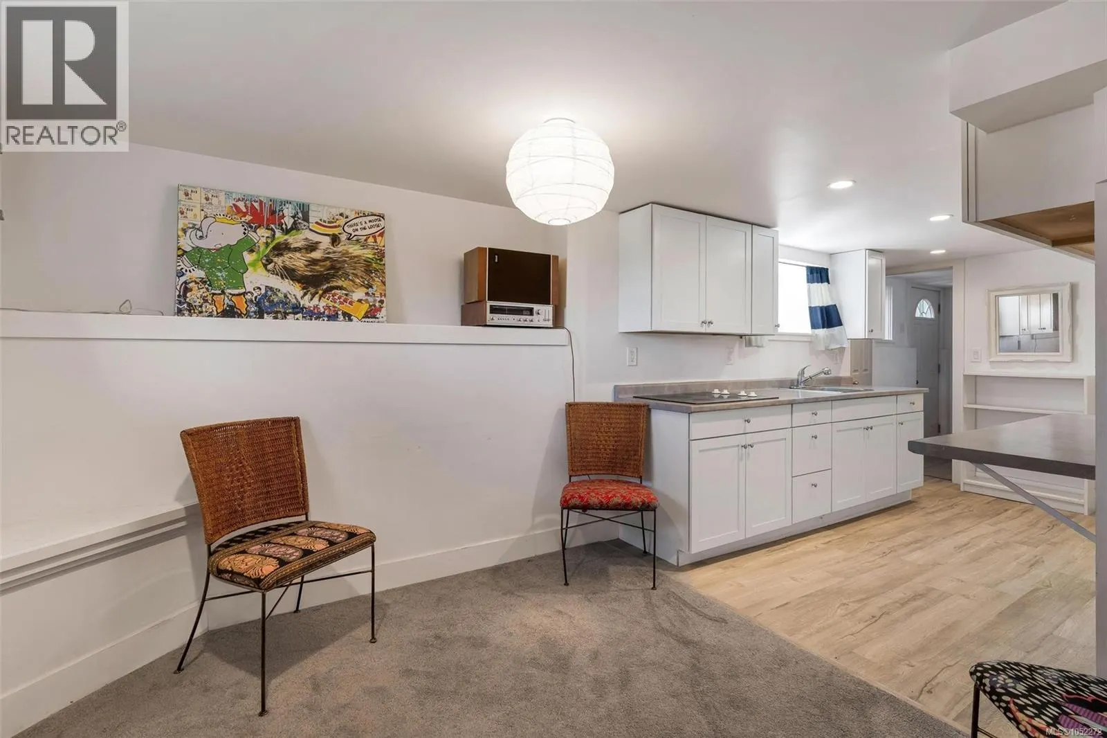 847 Old Esquimalt Rd