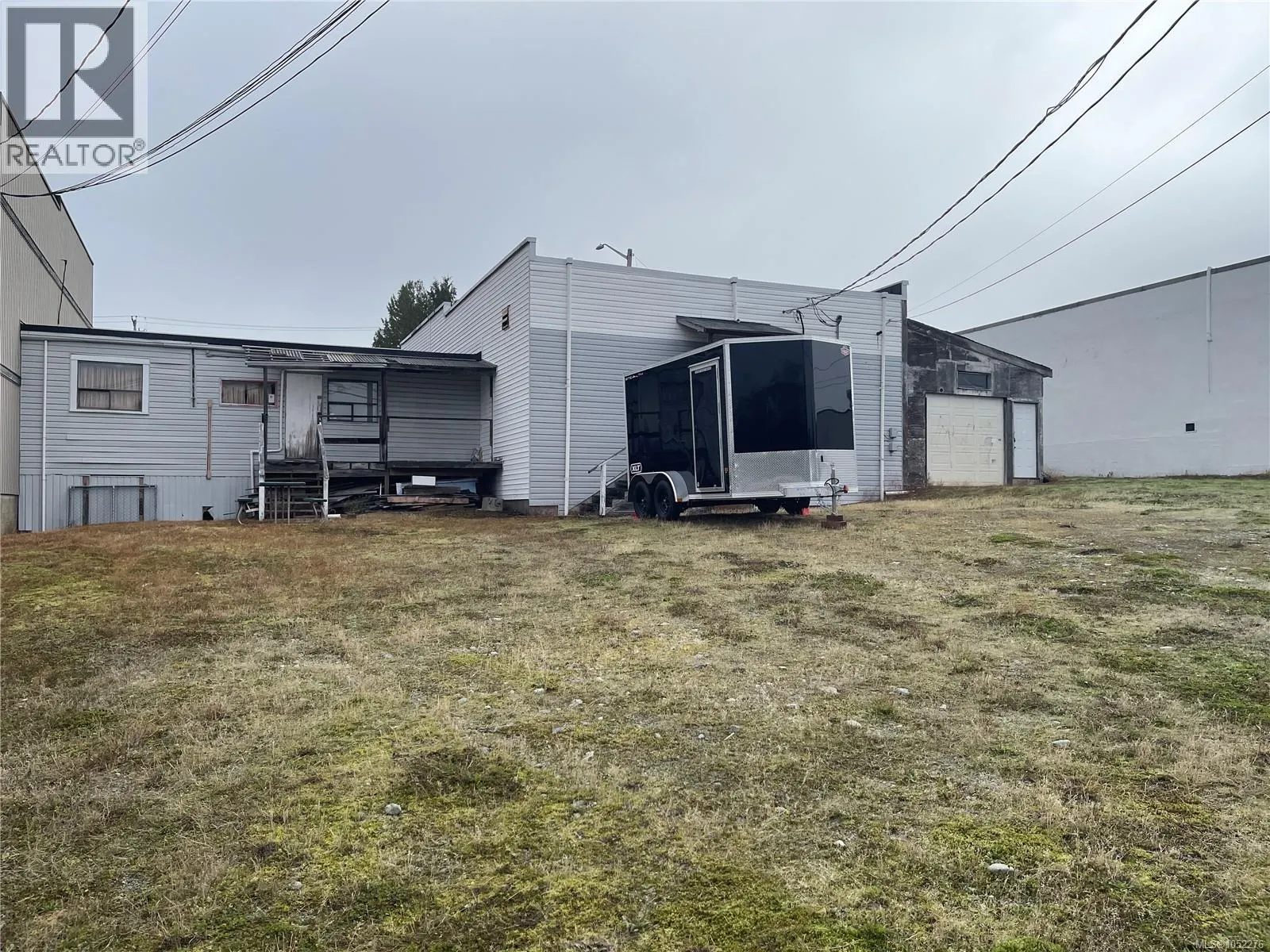 3052 2nd Ave