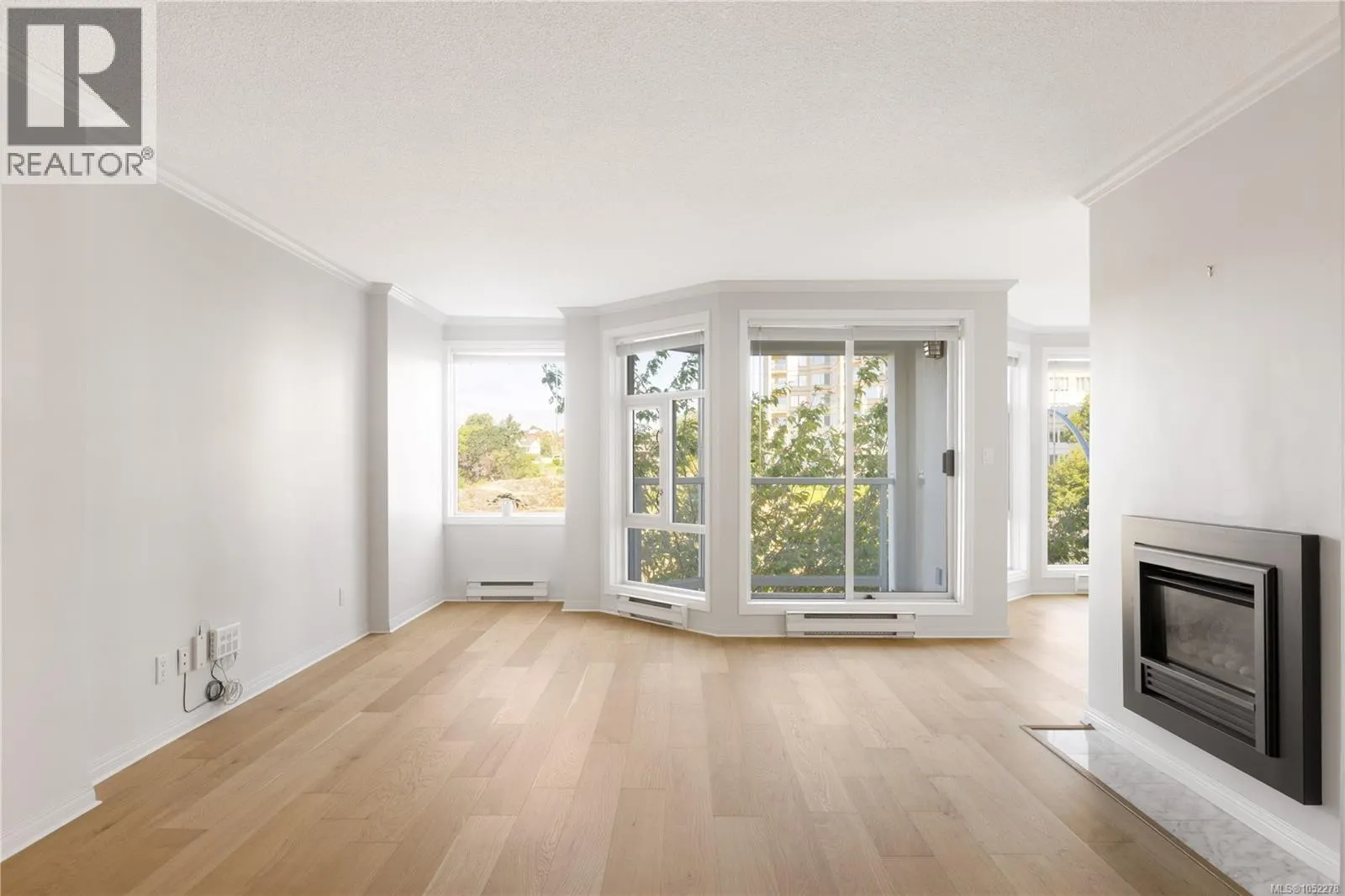 203 11 Cooperage Pl