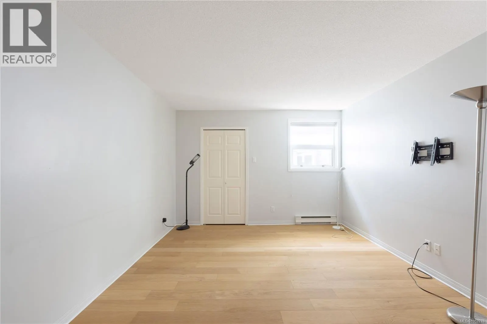 203 11 Cooperage Pl