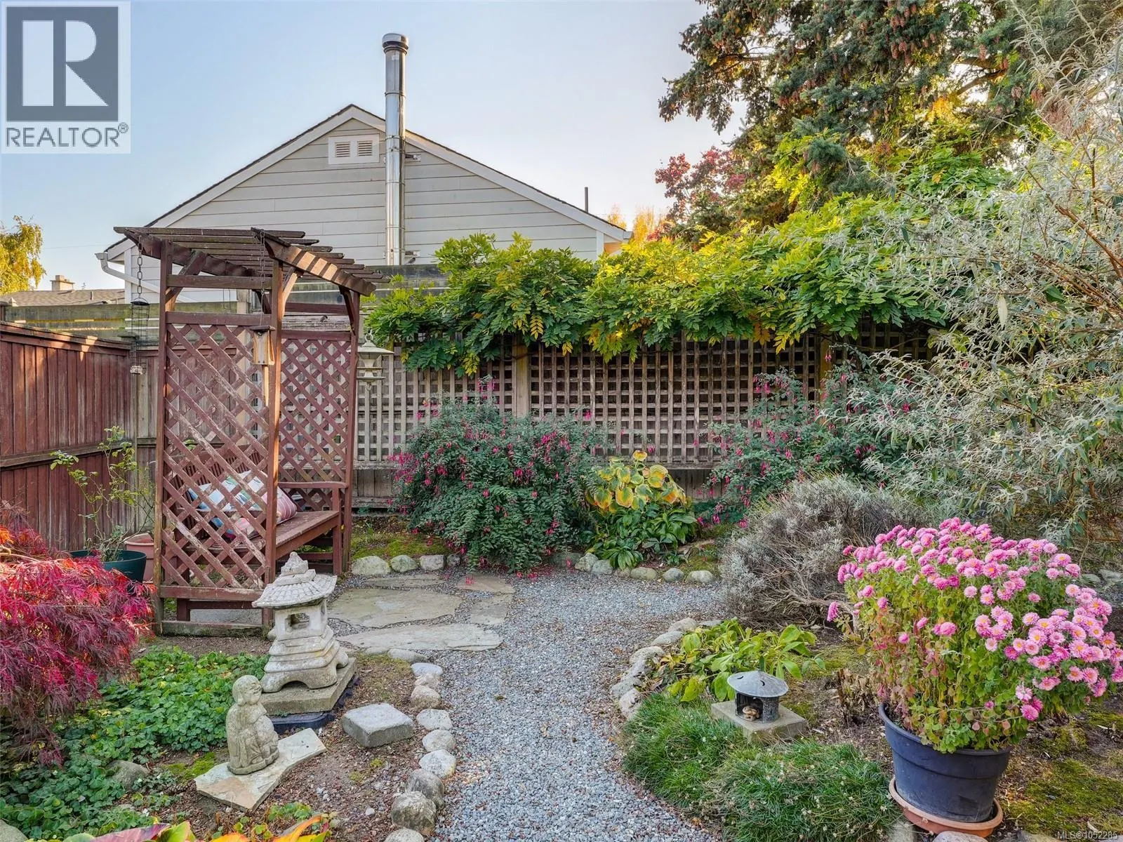 10347 Patricia Pl