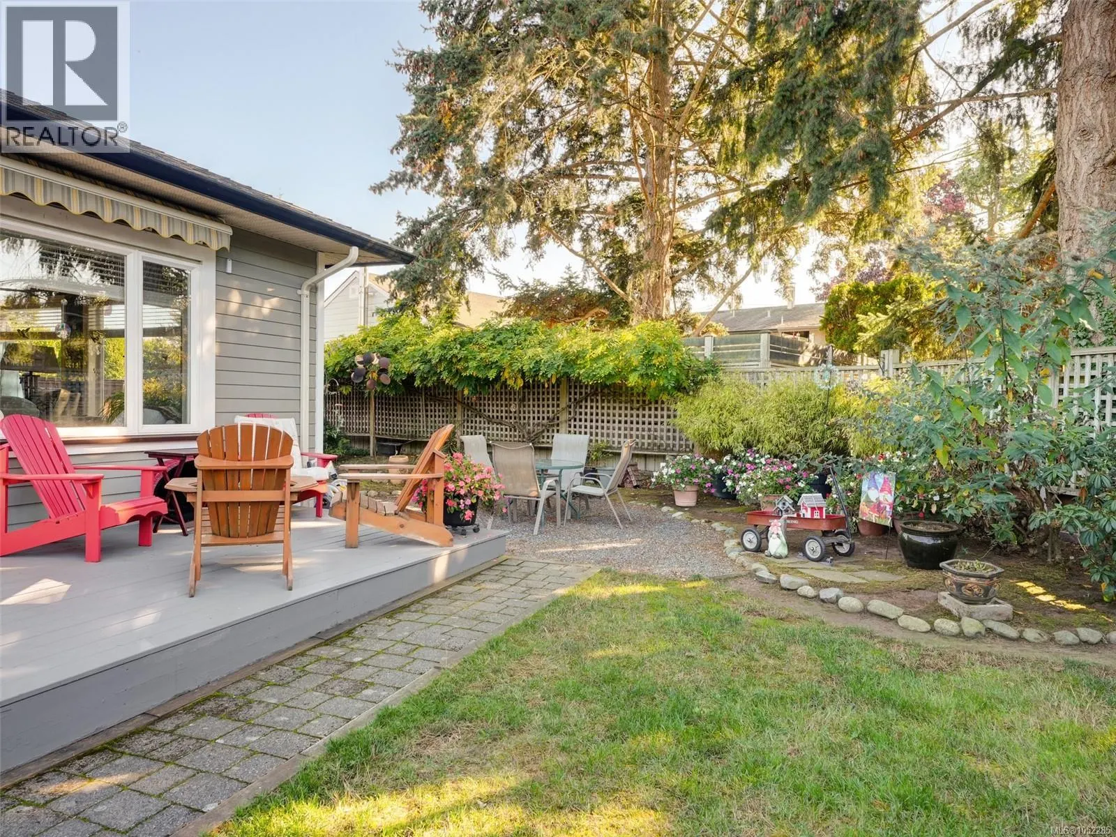 10347 Patricia Pl