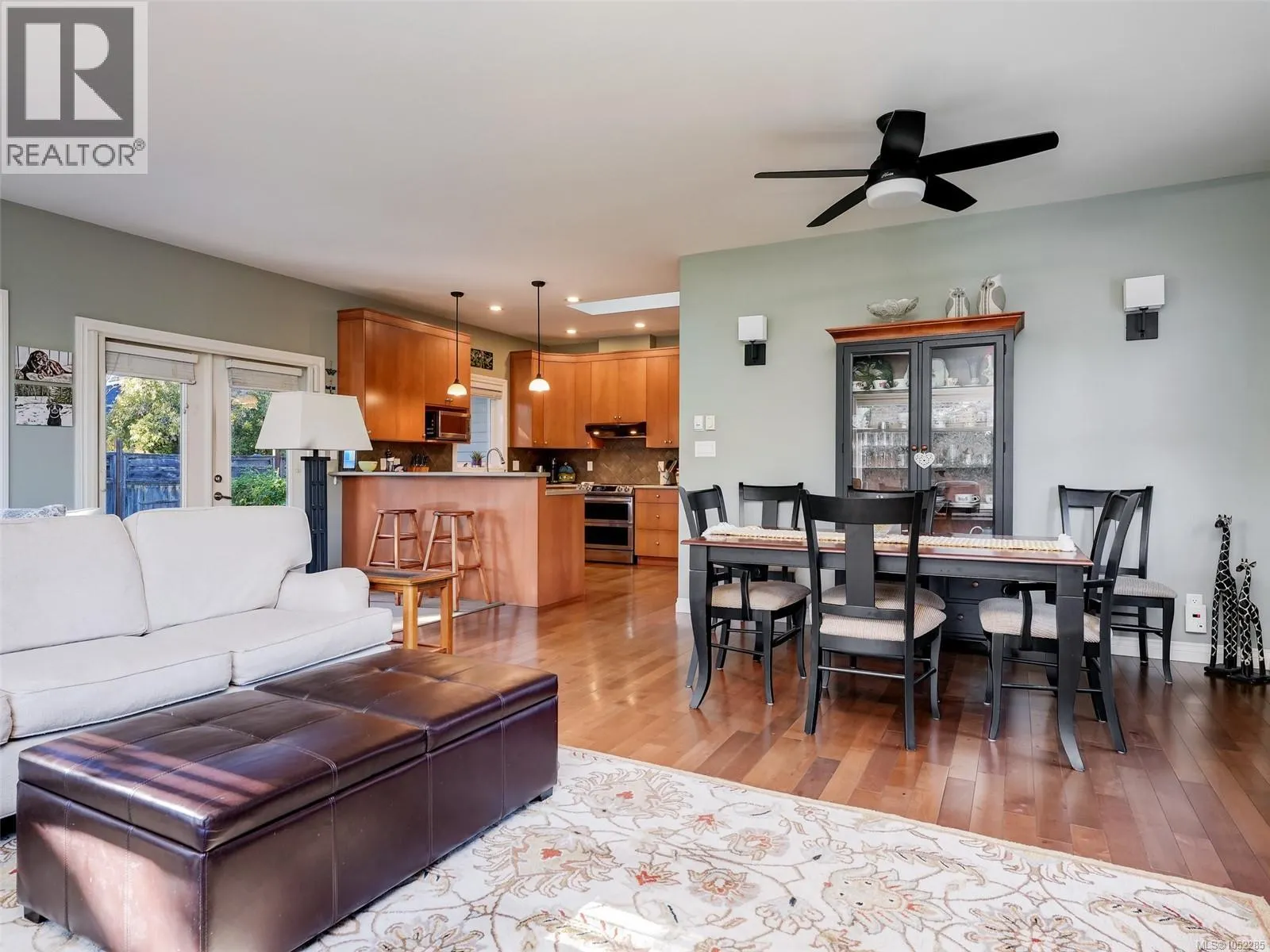 10347 Patricia Pl