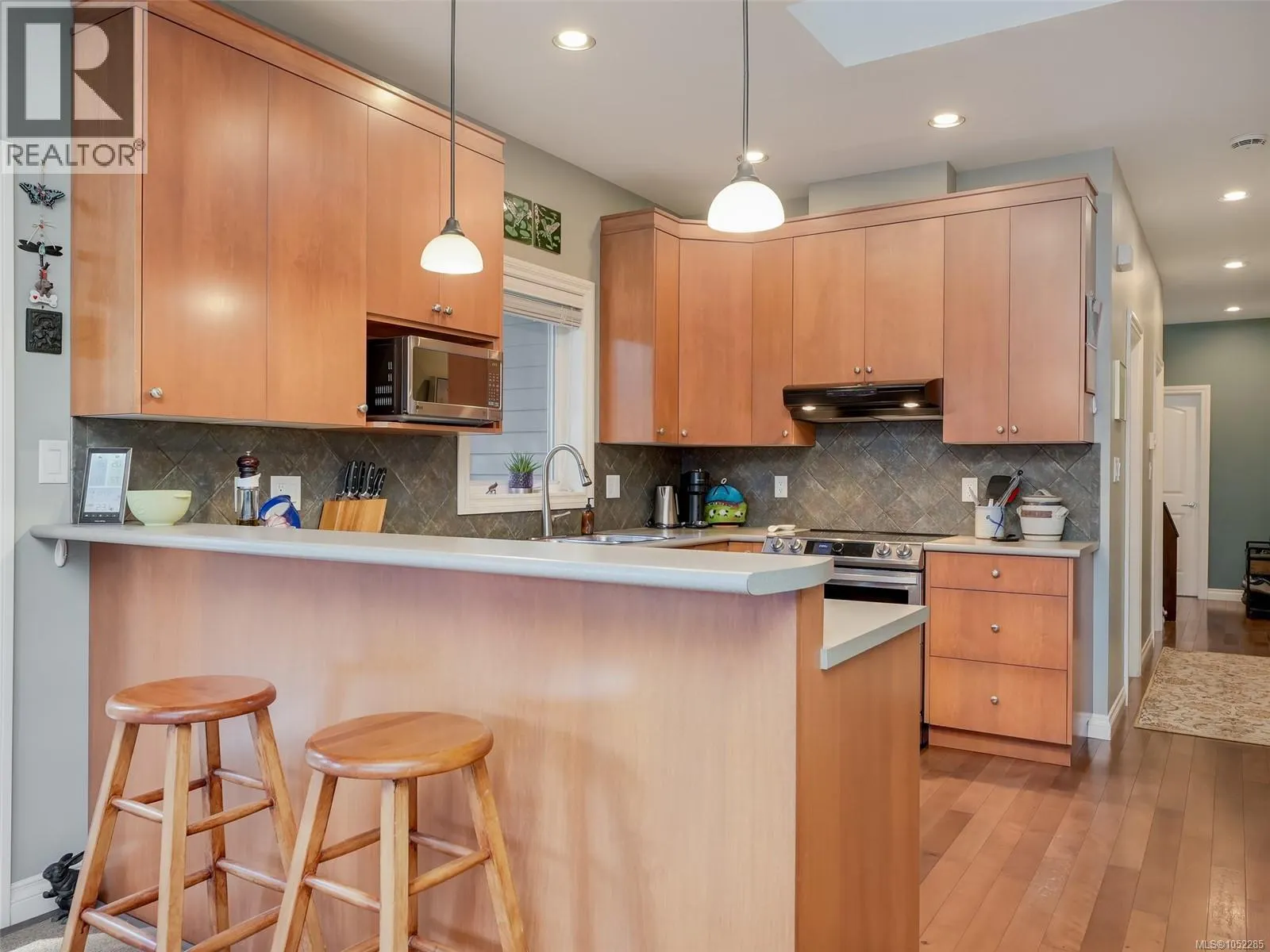 10347 Patricia Pl