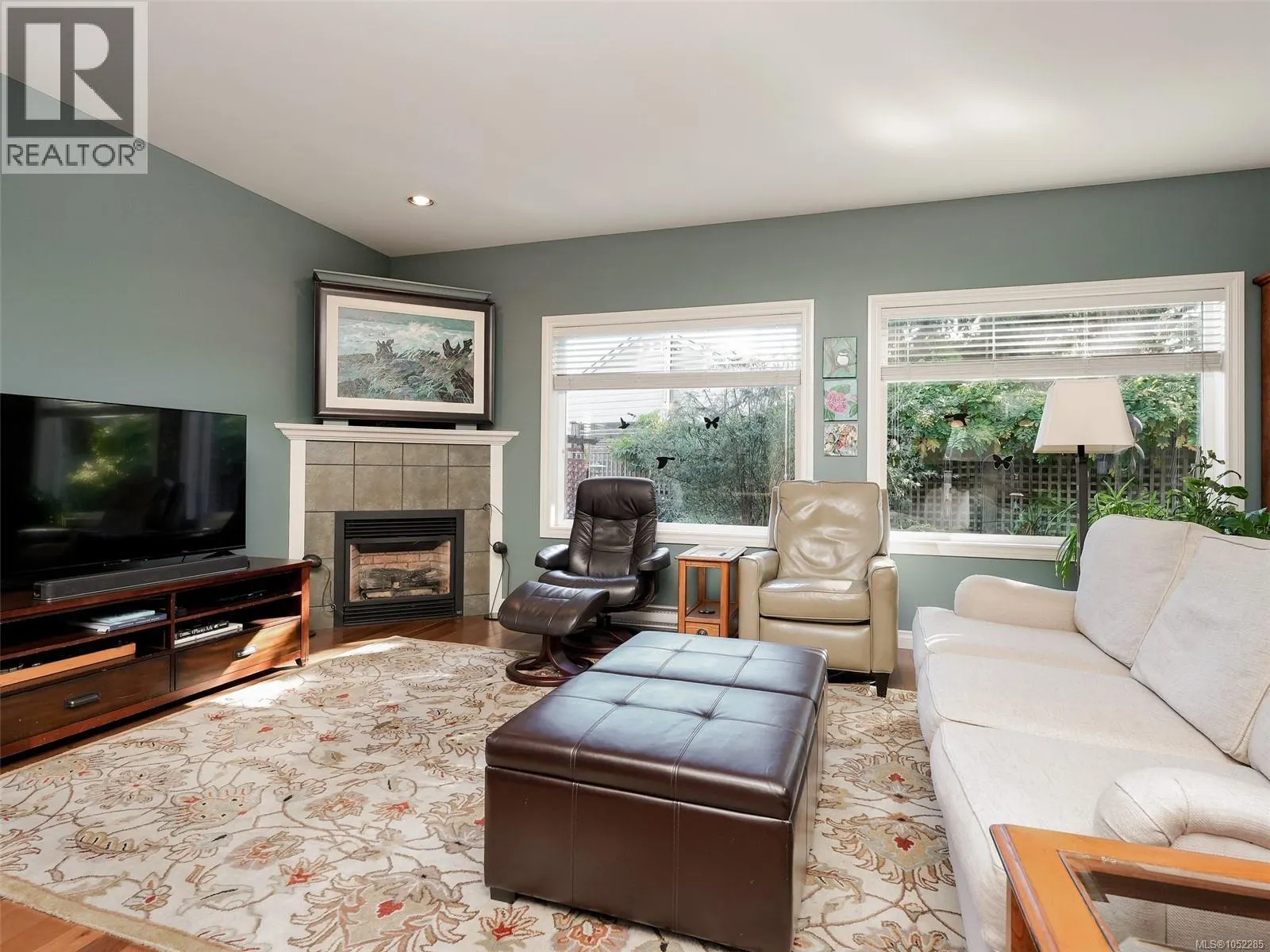 10347 Patricia Pl