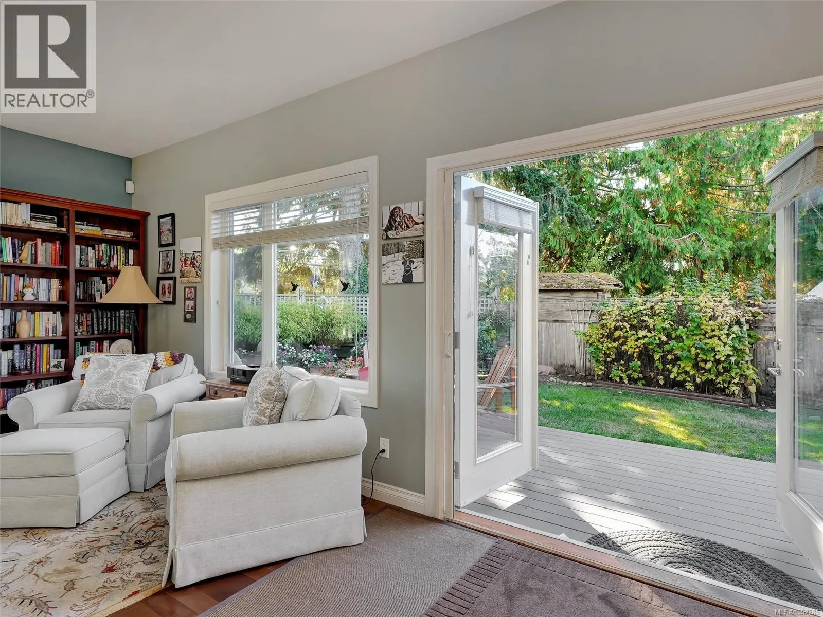10347 Patricia Pl
