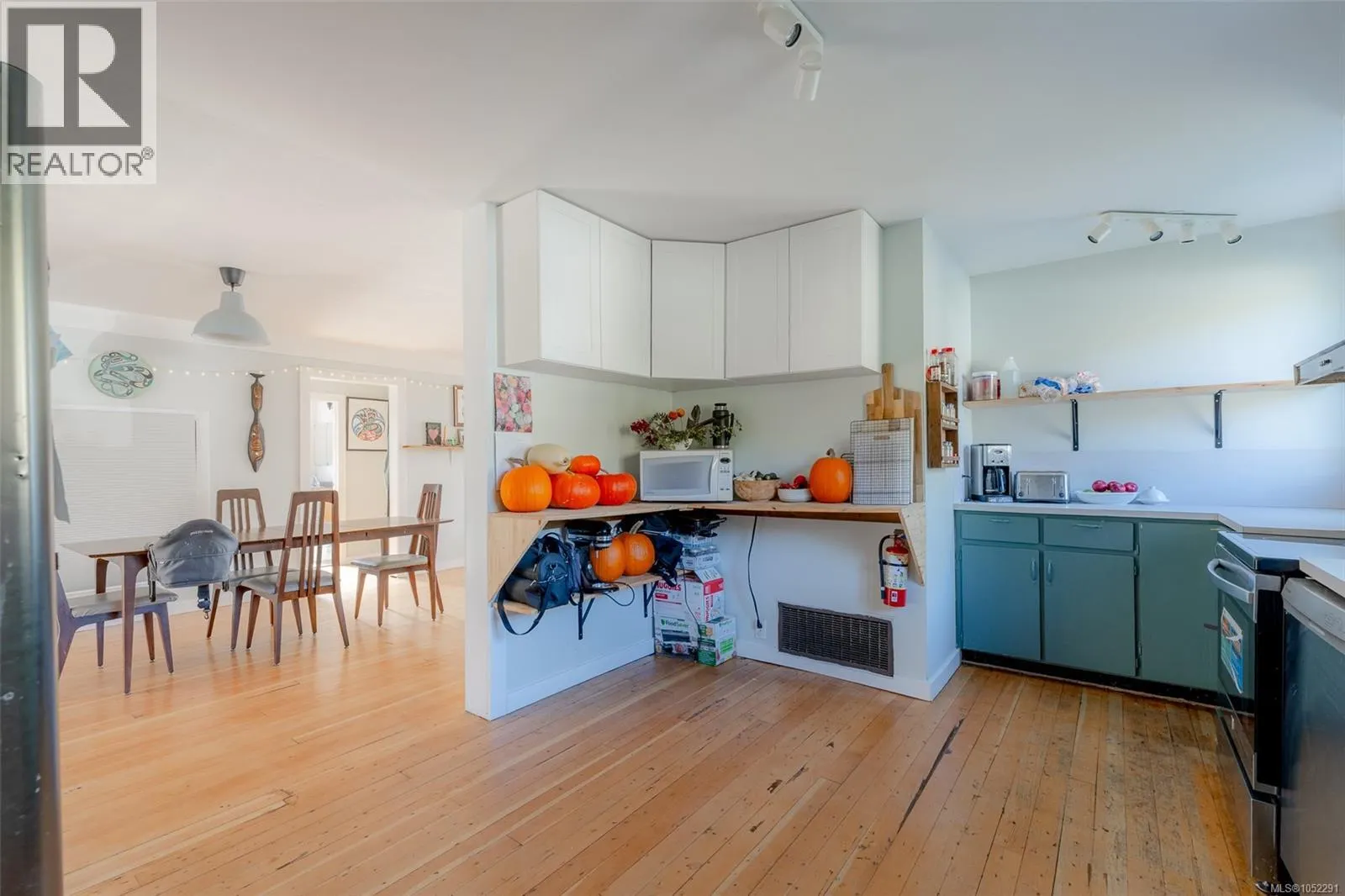 4891 David St