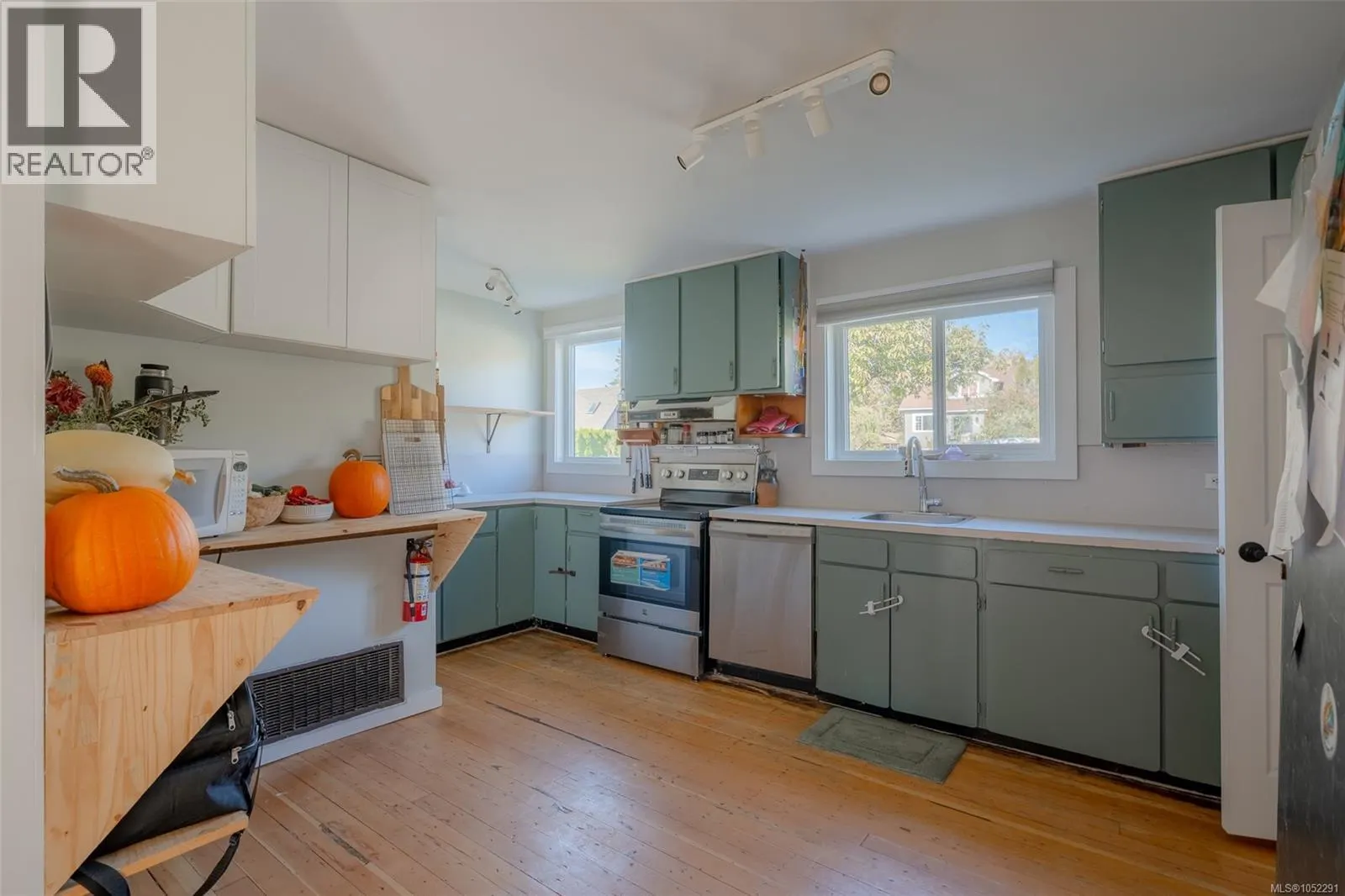 4891 David St