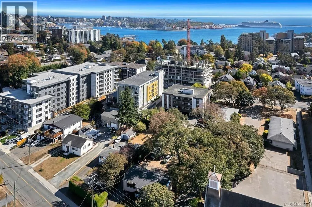 845 Old Esquimalt Rd