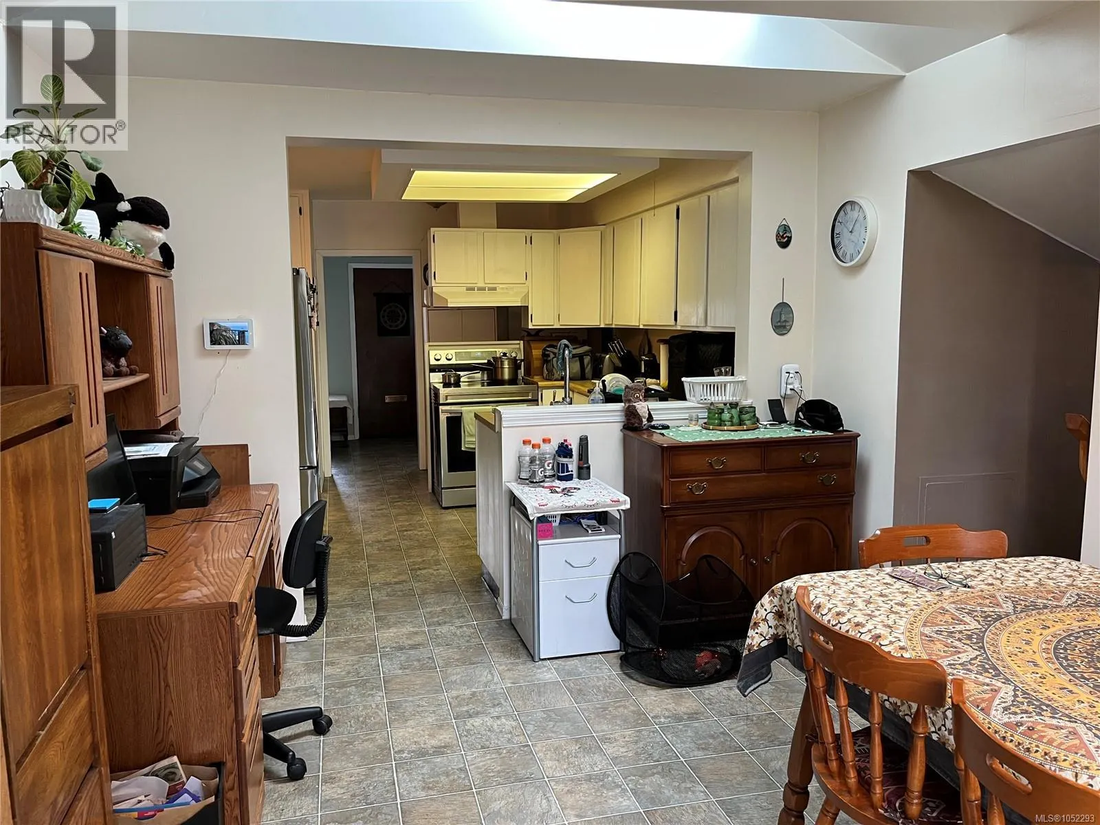 845 Old Esquimalt Rd