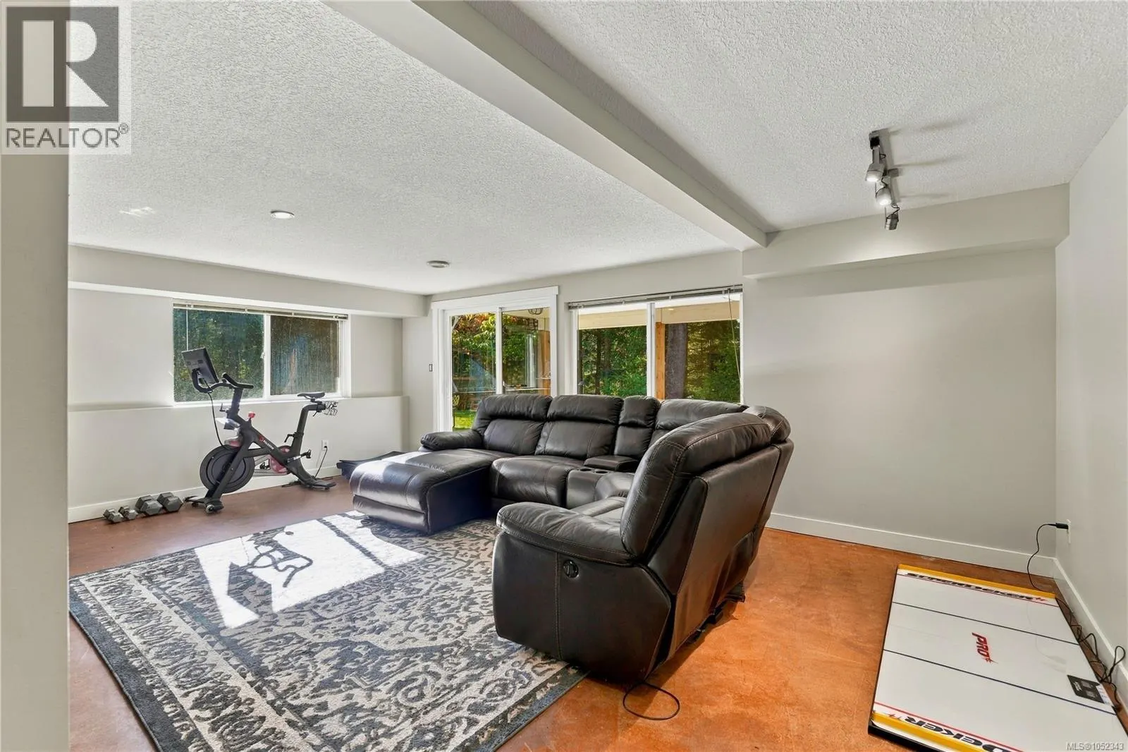 2995 Wild Rose Blvd