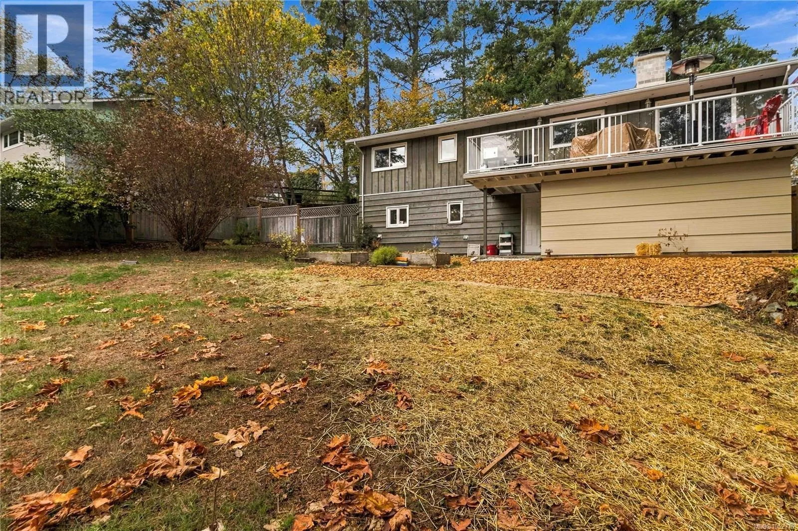 1025 Greenridge Cres
