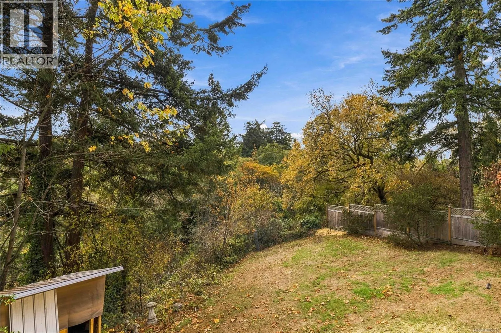 1025 Greenridge Cres