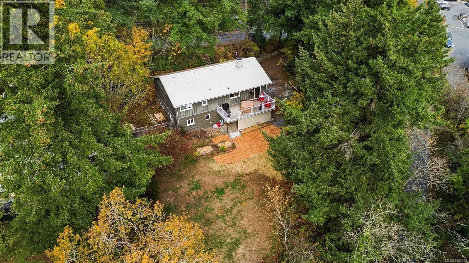 1025 Greenridge Cres