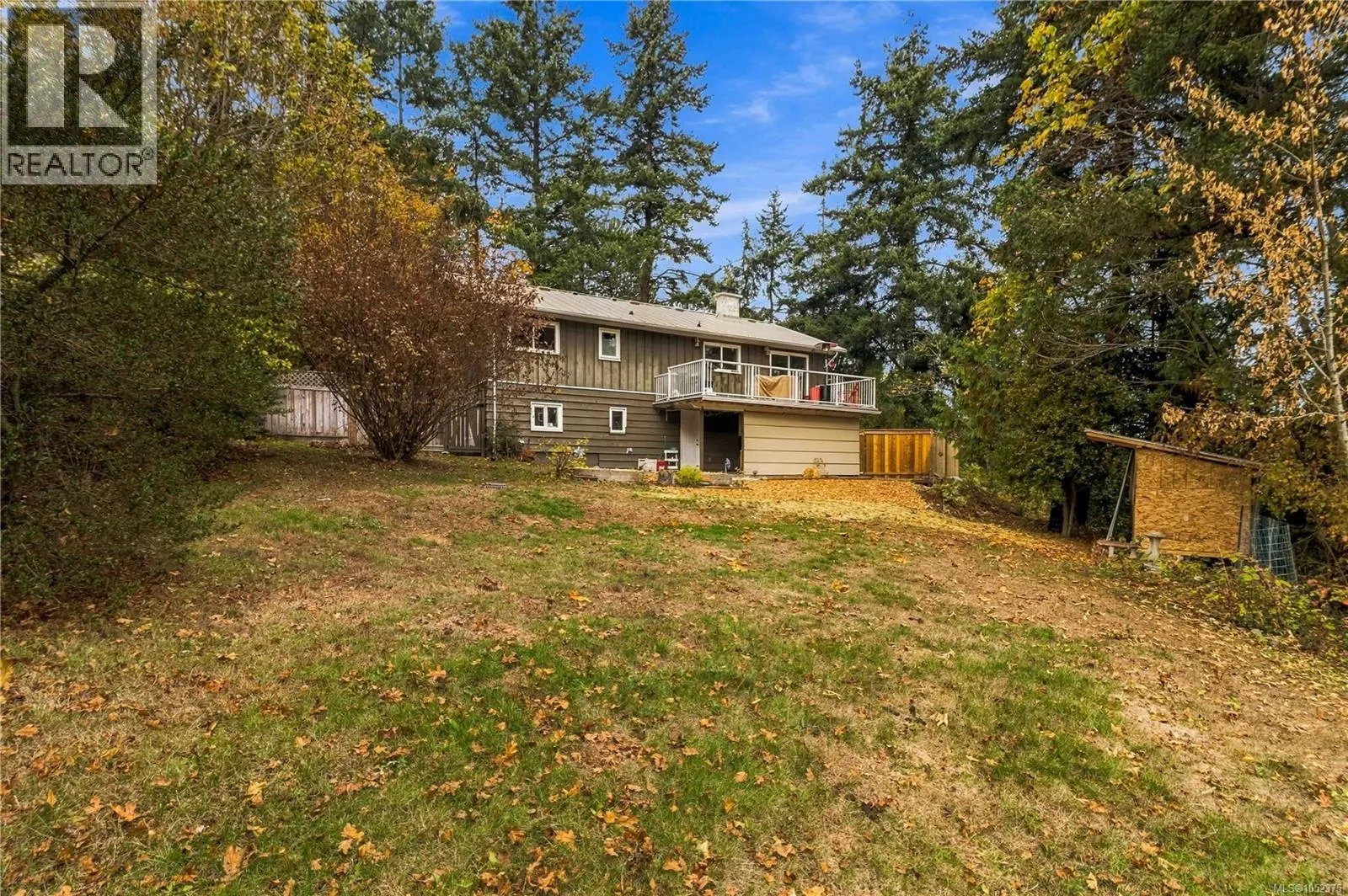 1025 Greenridge Cres