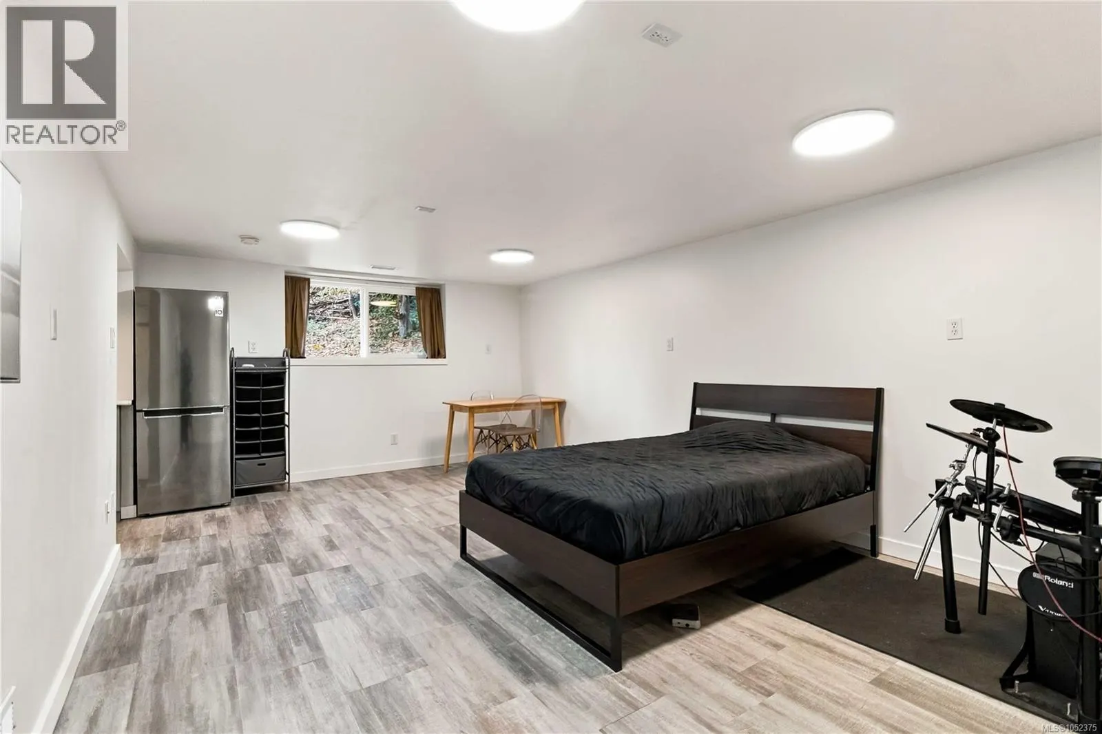 1025 Greenridge Cres