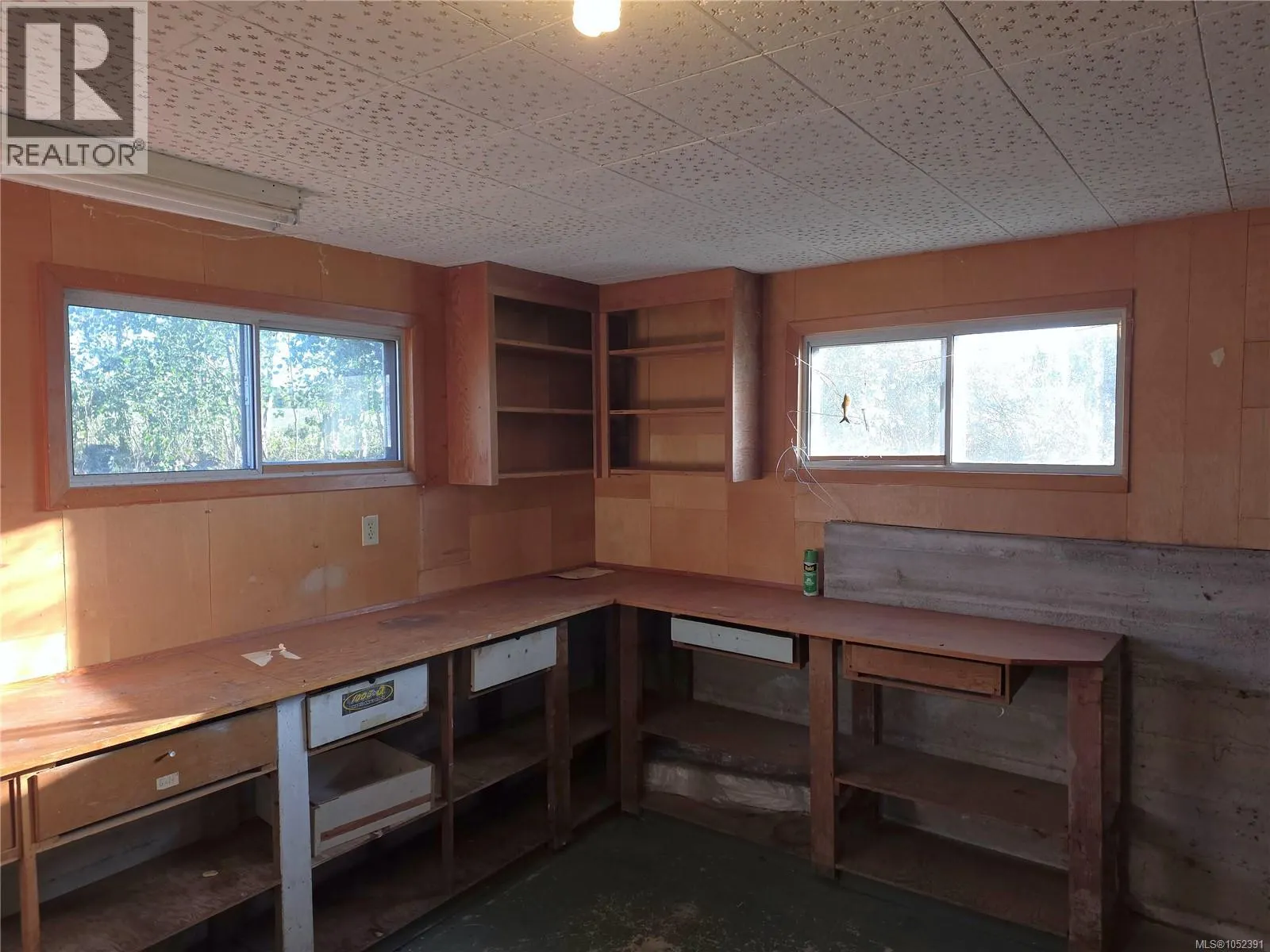 2766 Island View Rd