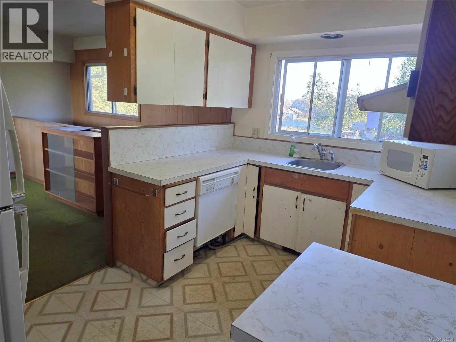 2766 Island View Rd