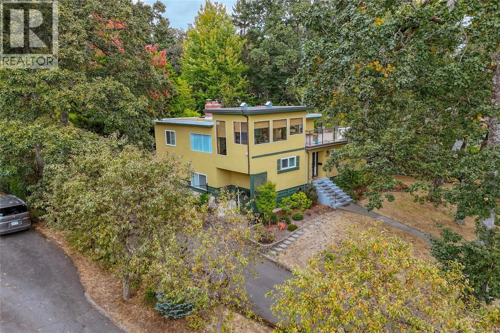 644 Fernhill Rd