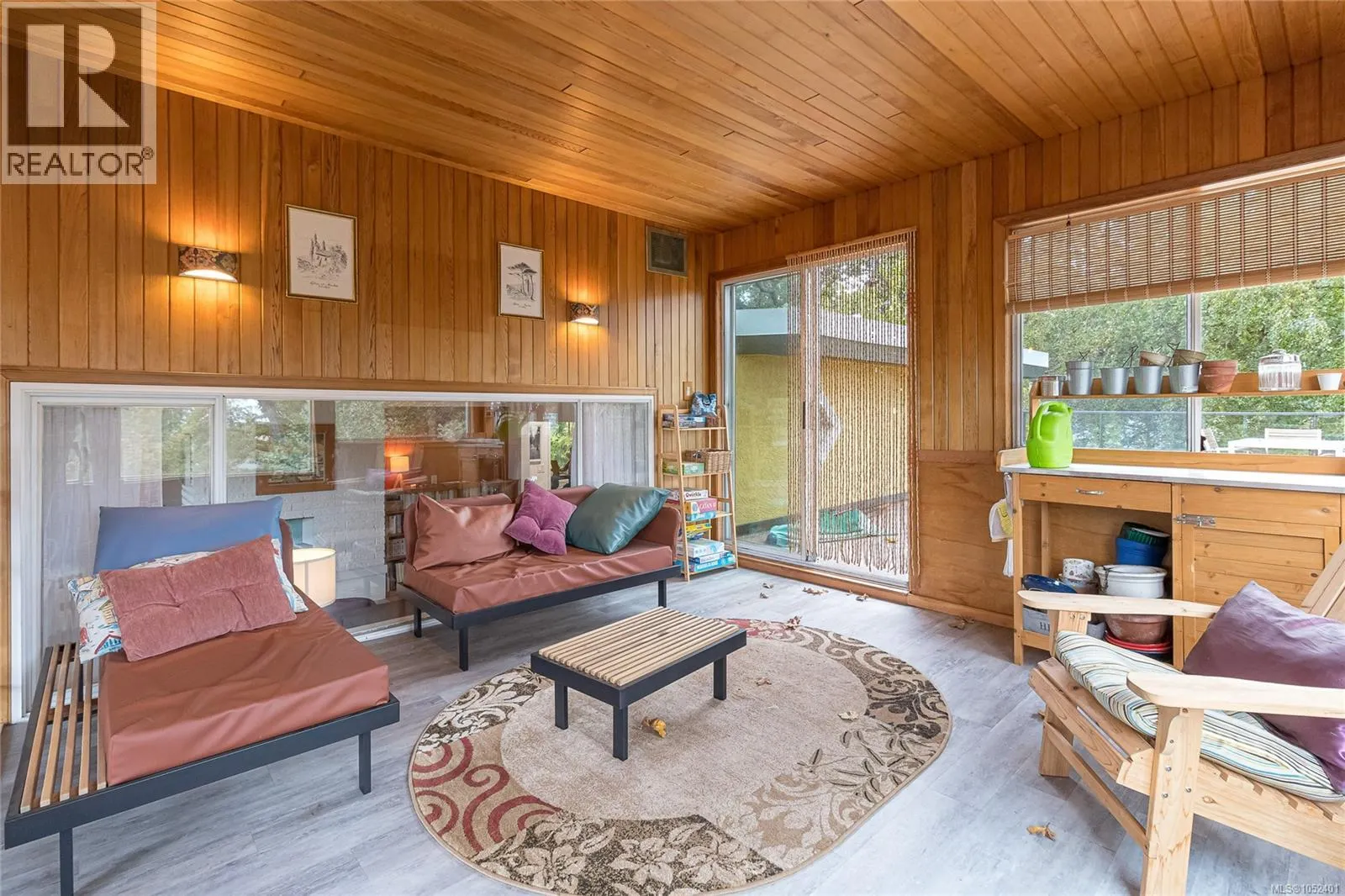 644 Fernhill Rd
