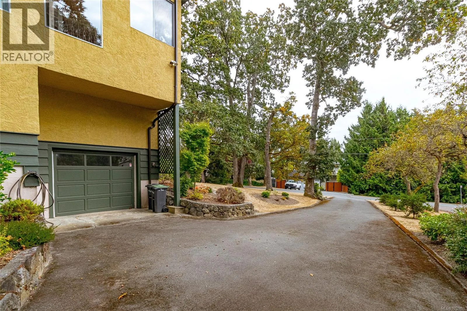 644 Fernhill Rd