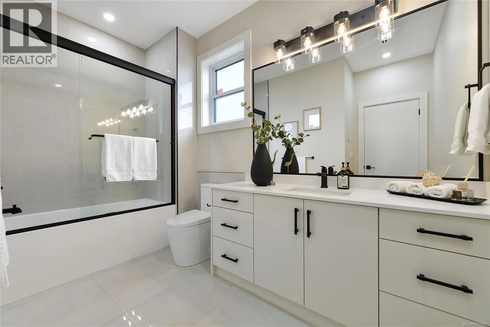 780 Plover Crt
