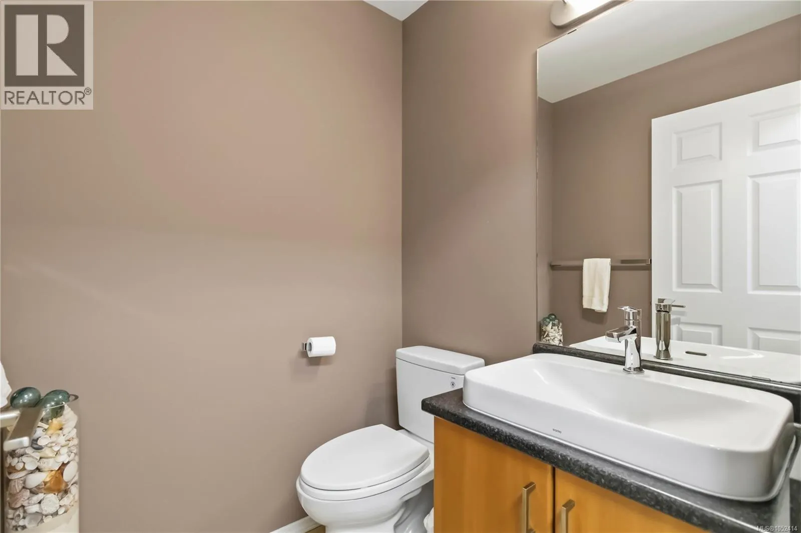 6711 Nott Pl