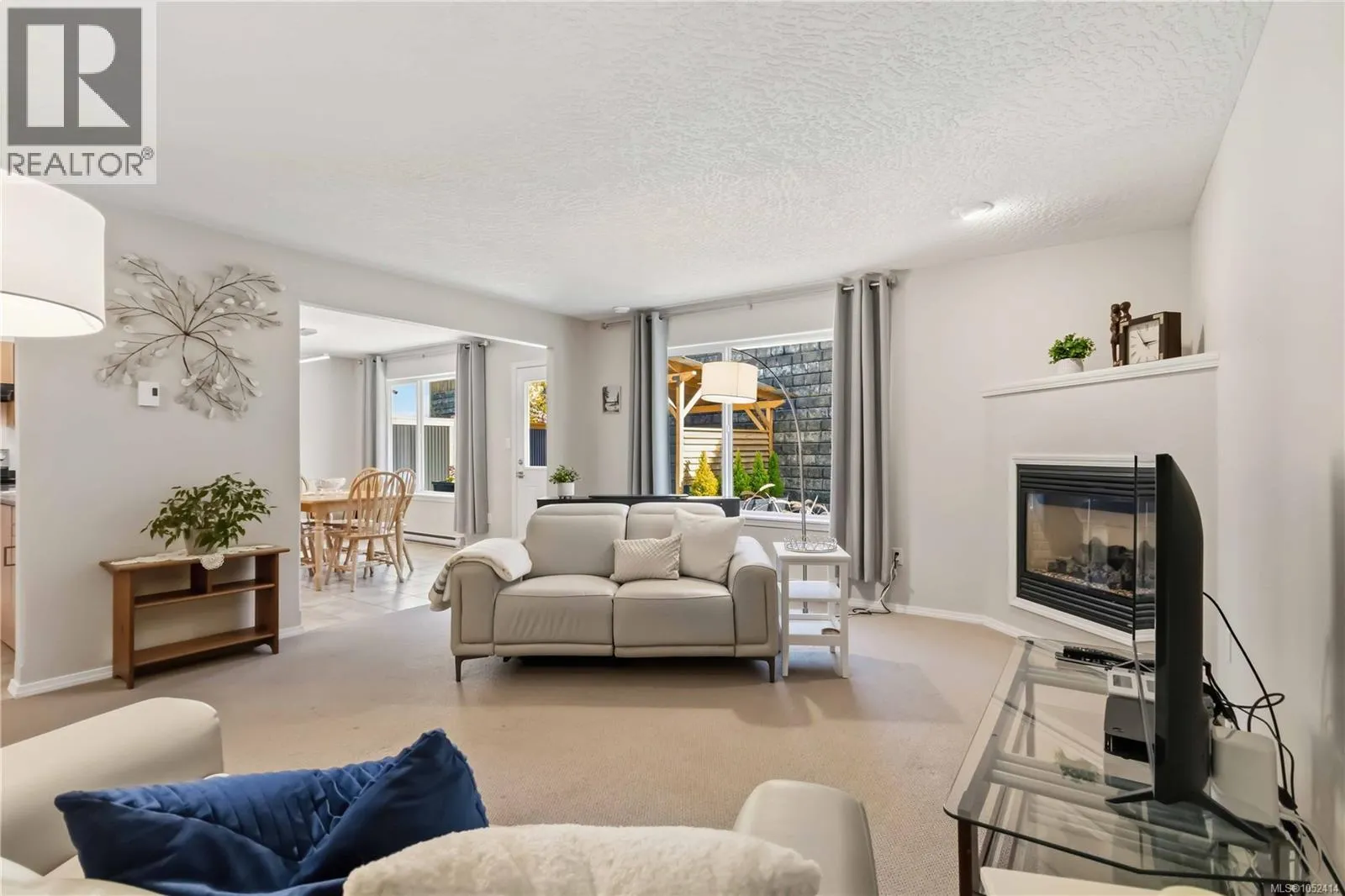 6711 Nott Pl