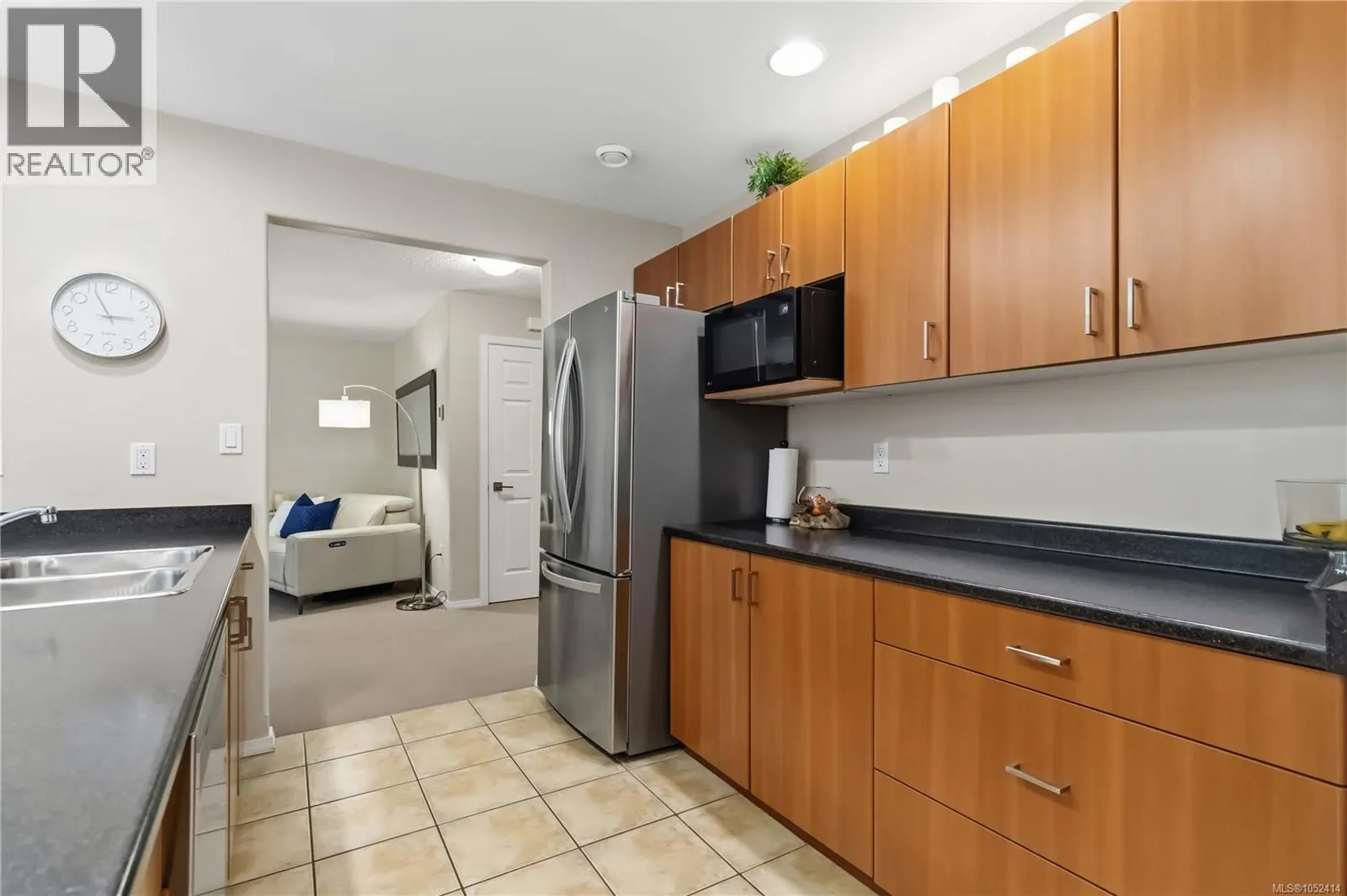 6711 Nott Pl