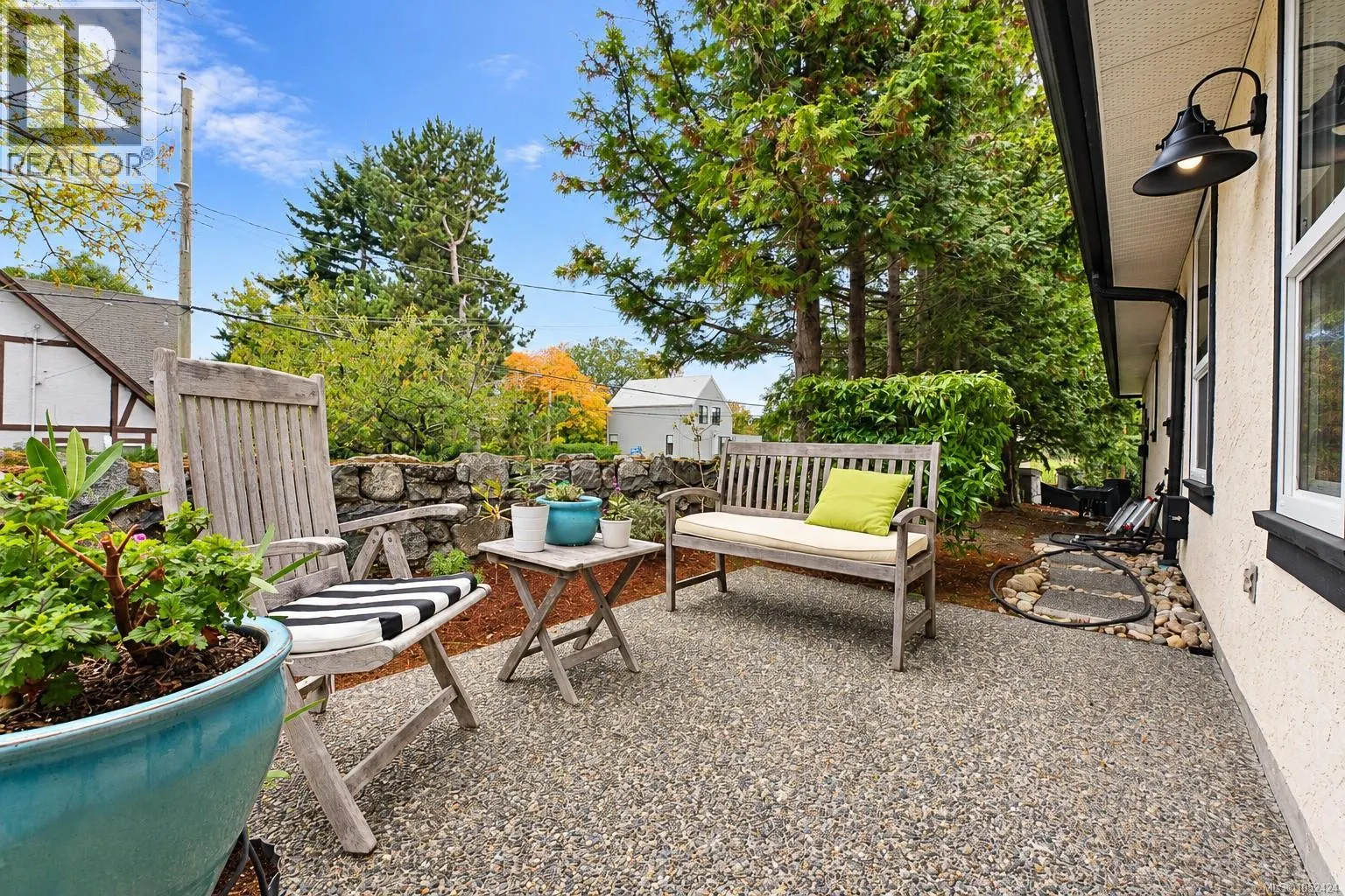 901 Foul Bay Rd