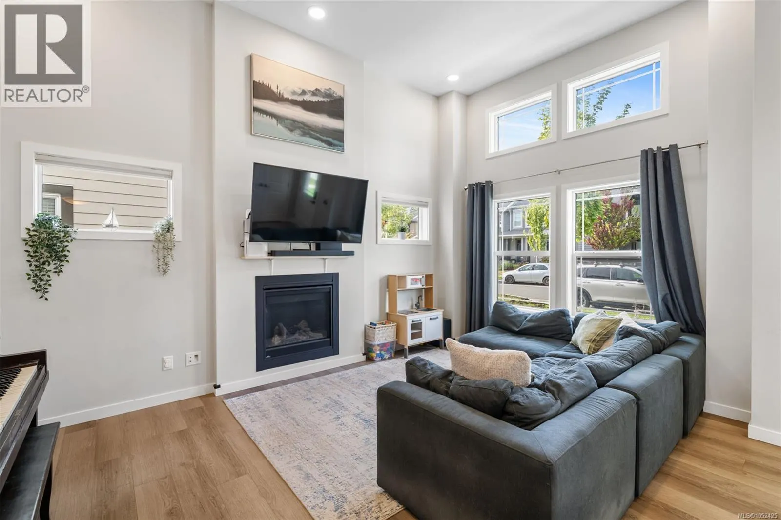 164 Caspian Dr