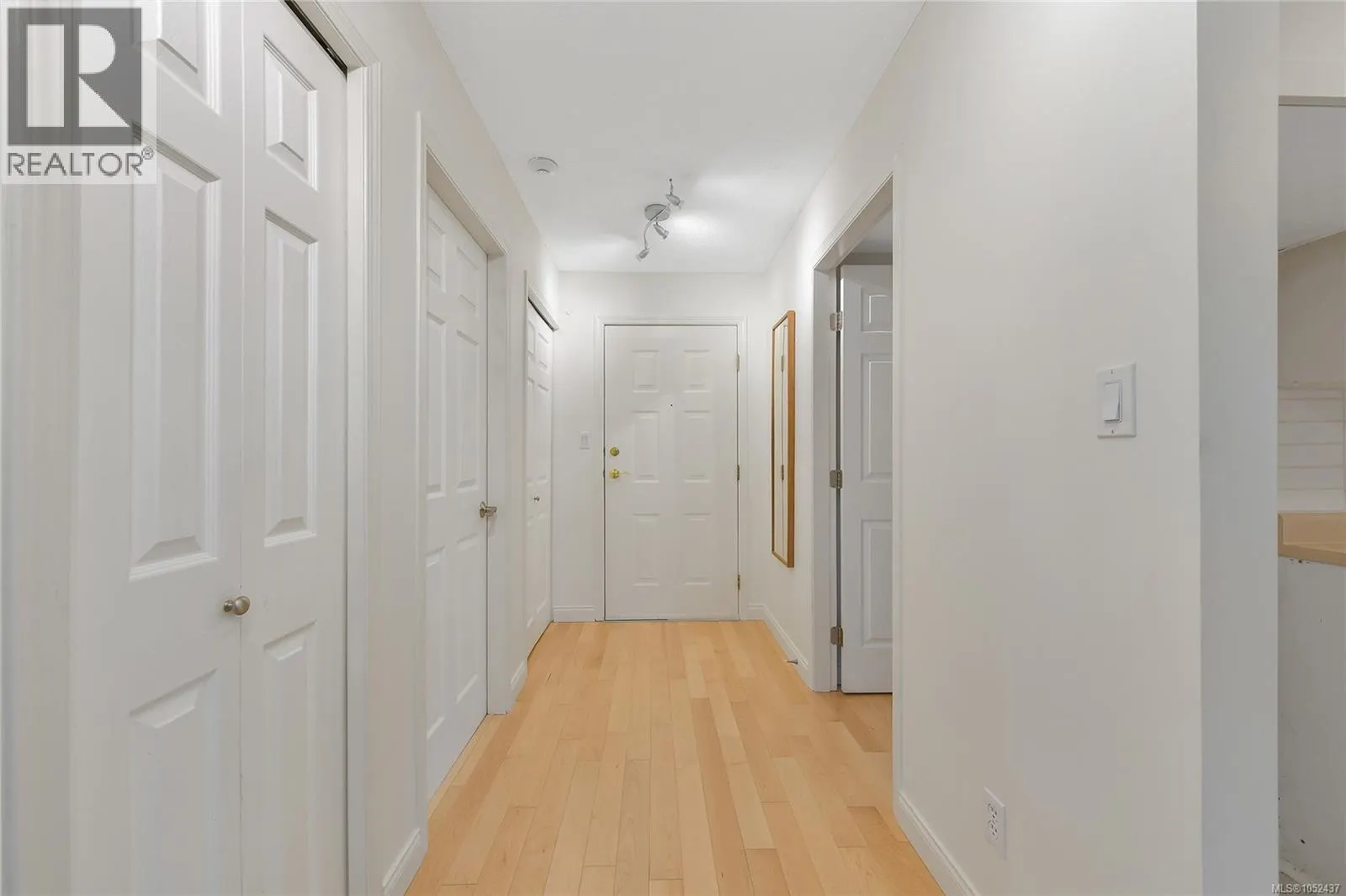 301 1694 Cedar Hill Cross Rd