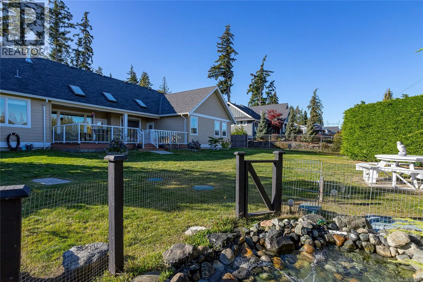 3855 Creekside Dr