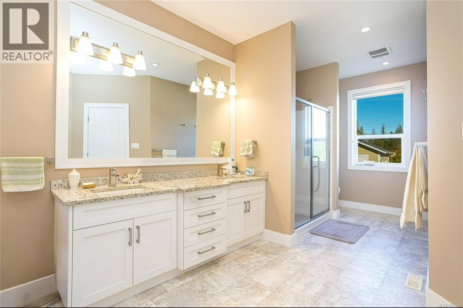 3855 Creekside Dr