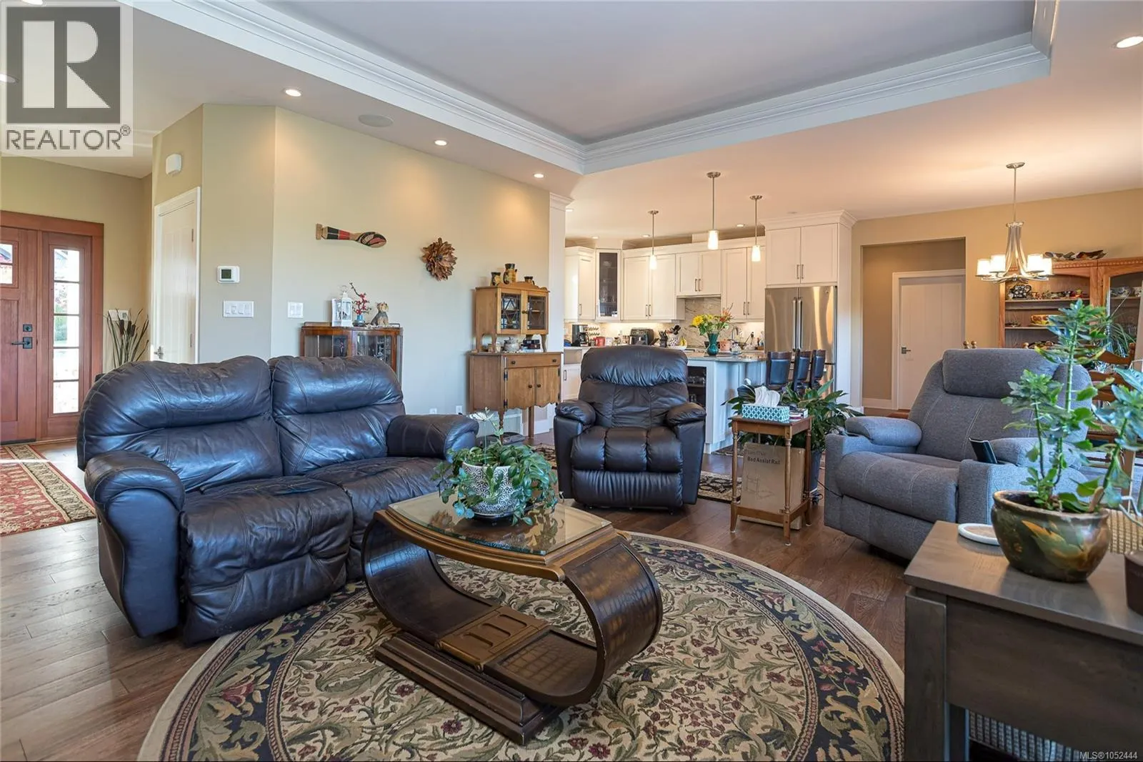 3855 Creekside Dr