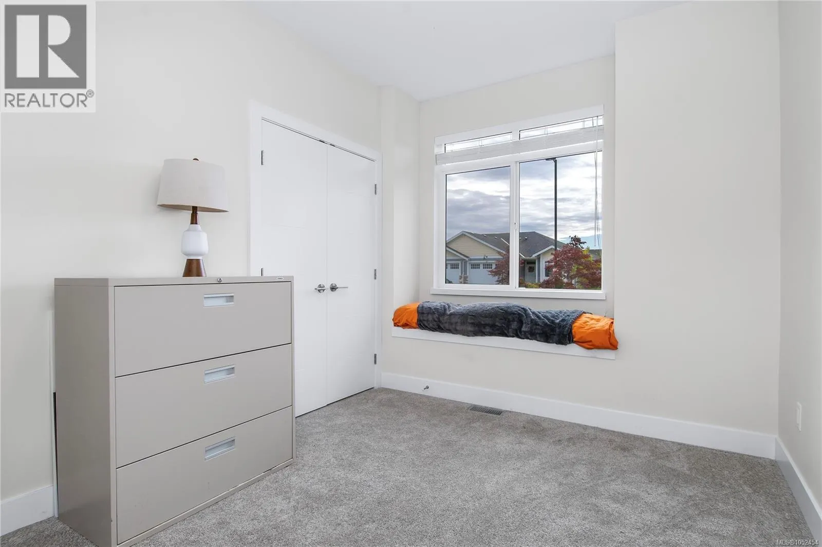2 200 Nikola Rd