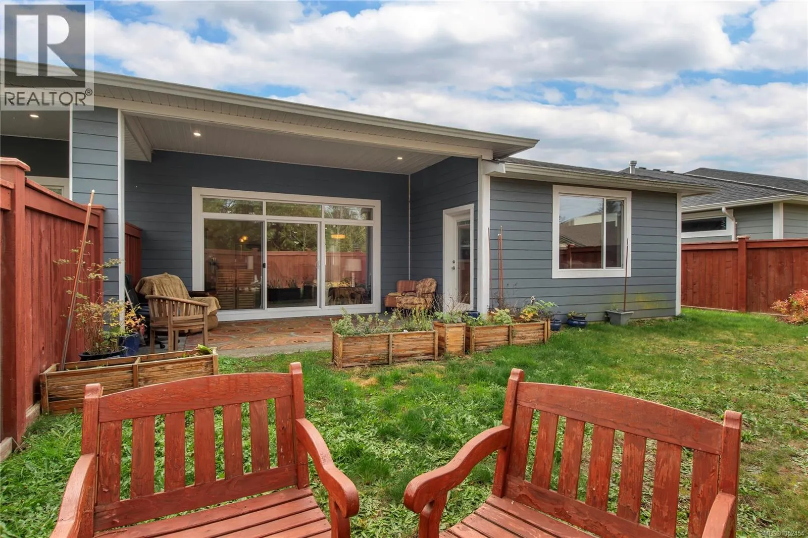 2 200 Nikola Rd