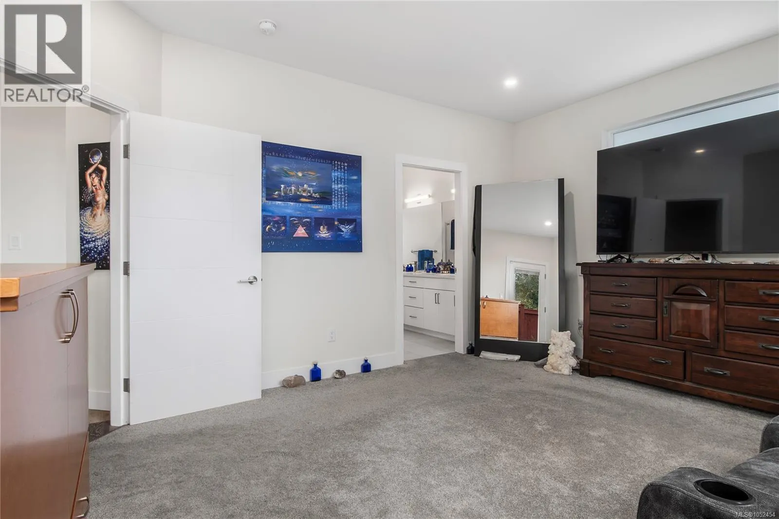 2 200 Nikola Rd