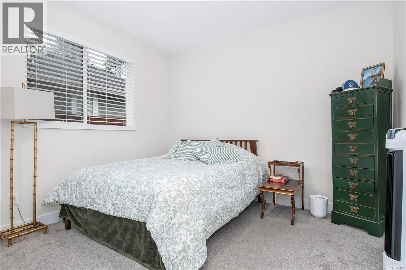2 200 Nikola Rd