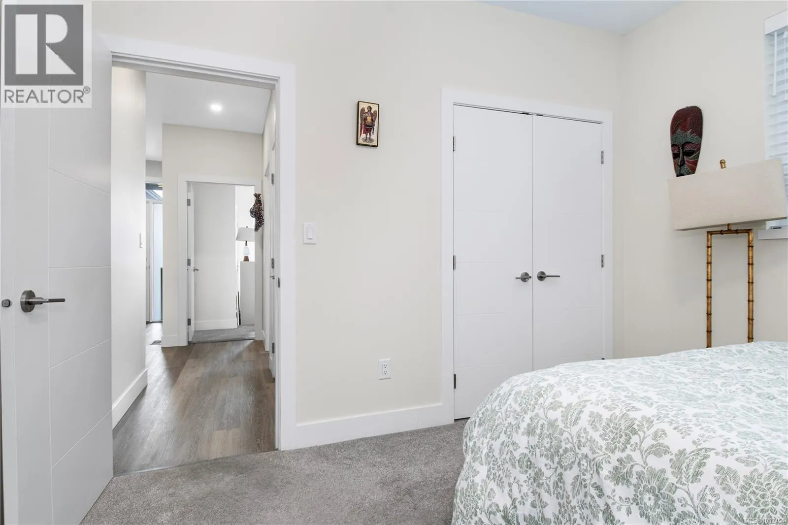 2 200 Nikola Rd