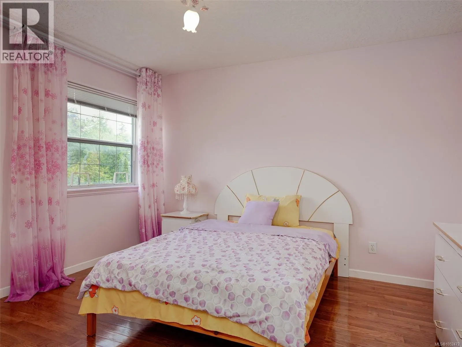 1395 Epsom Close
