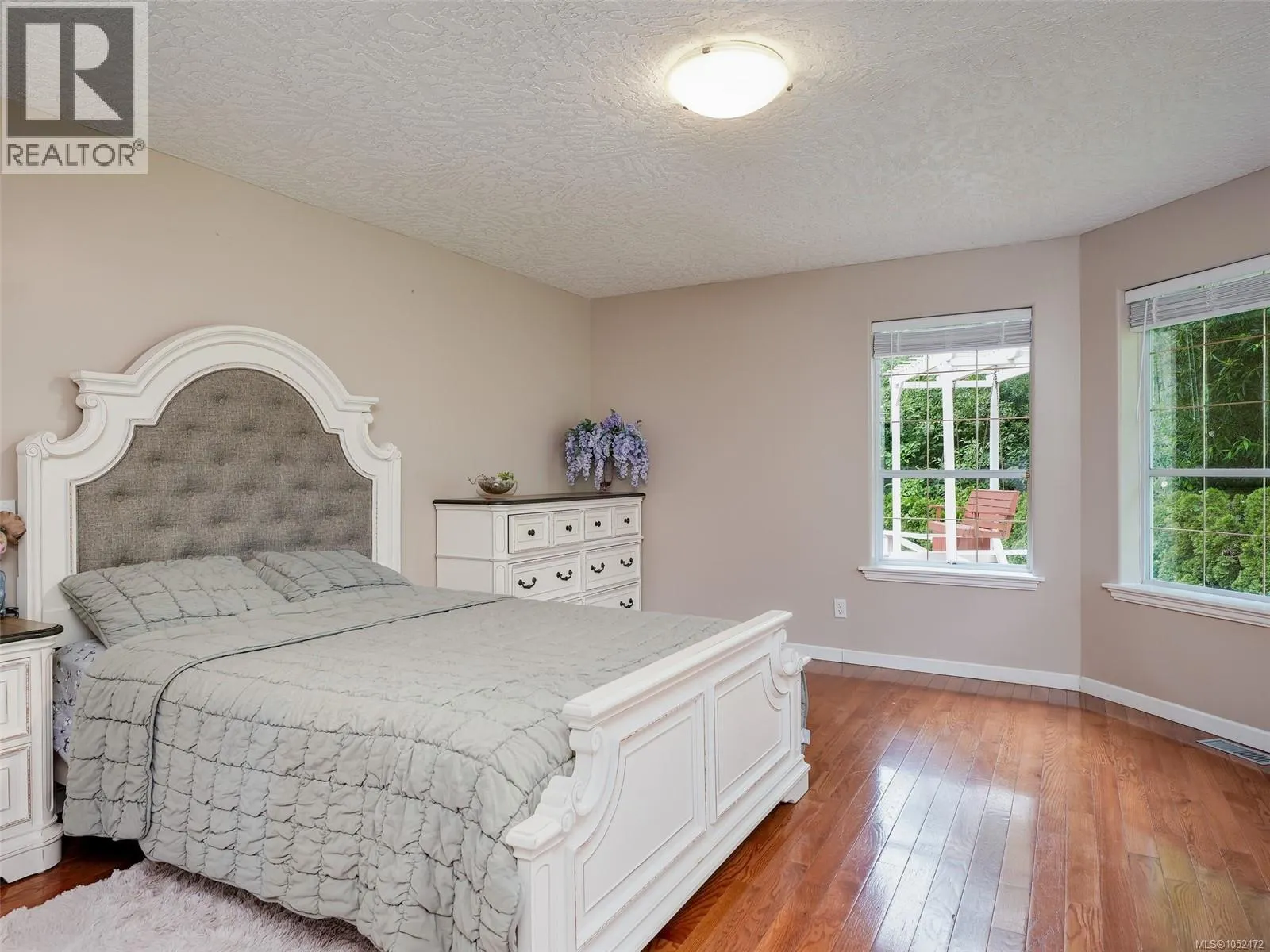1395 Epsom Close